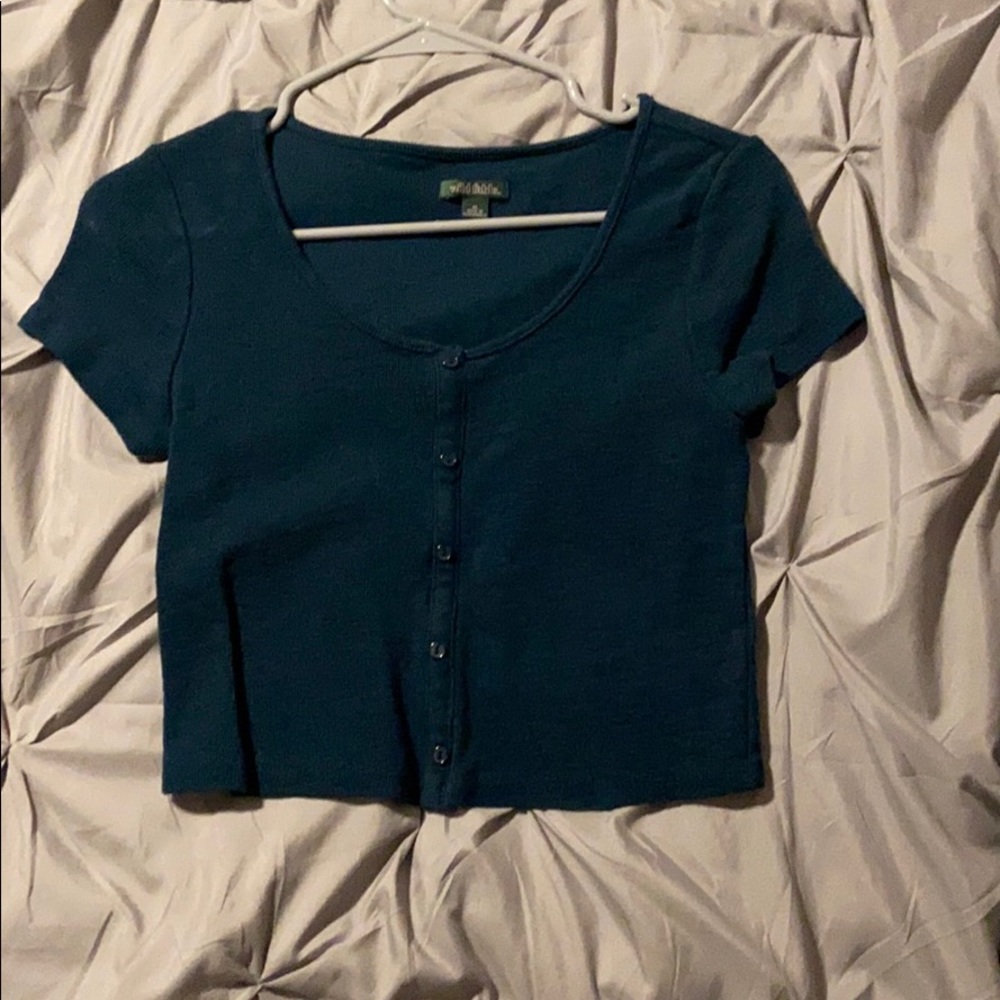 Cropped shirt